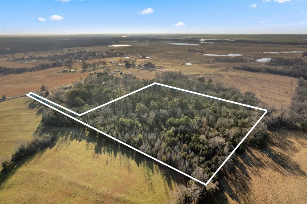 CR 1240 Mt Pleasant, TX 75455