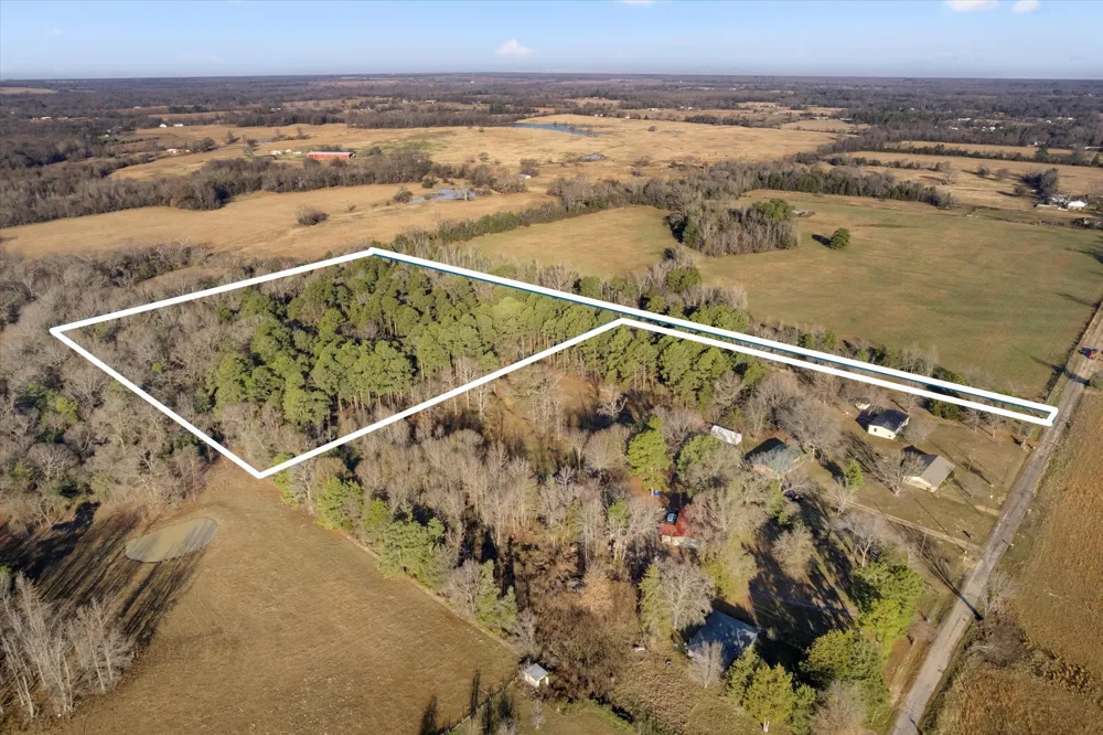 CR 1240 Mt Pleasant, TX 75455