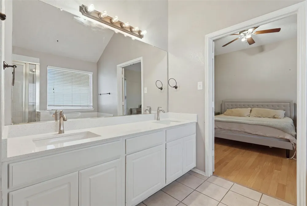 2704 Oak Creek Mesquite, TX 75181