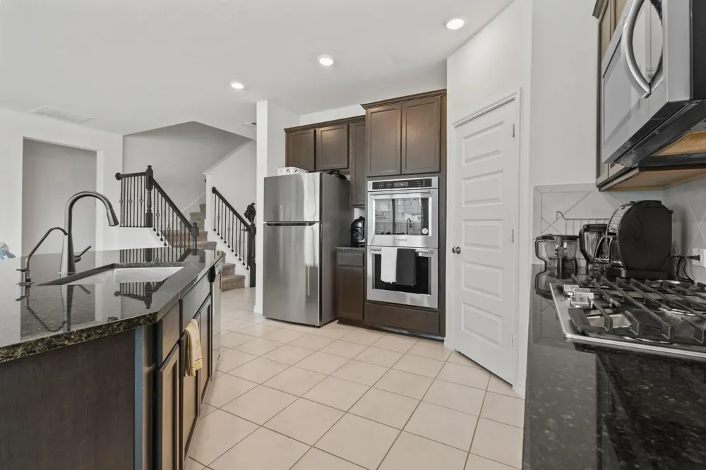 925 West Drive Aubrey, TX 76227