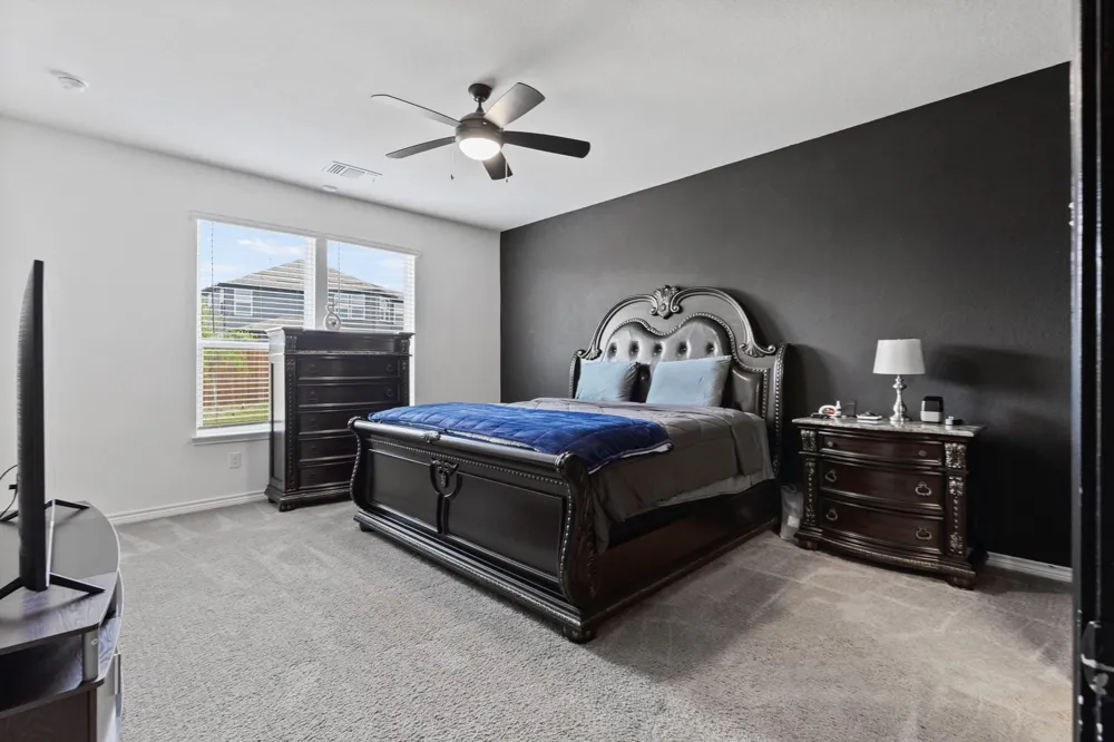 925 West Drive Aubrey, TX 76227