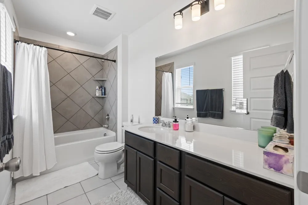 925 West Drive Aubrey, TX 76227