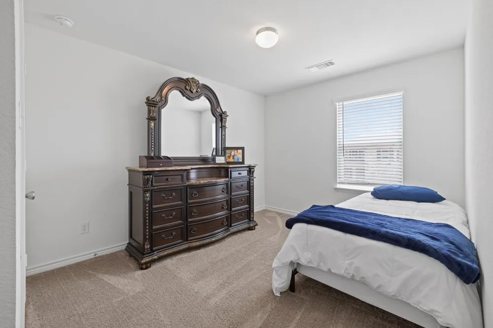 925 West Drive Aubrey, TX 76227