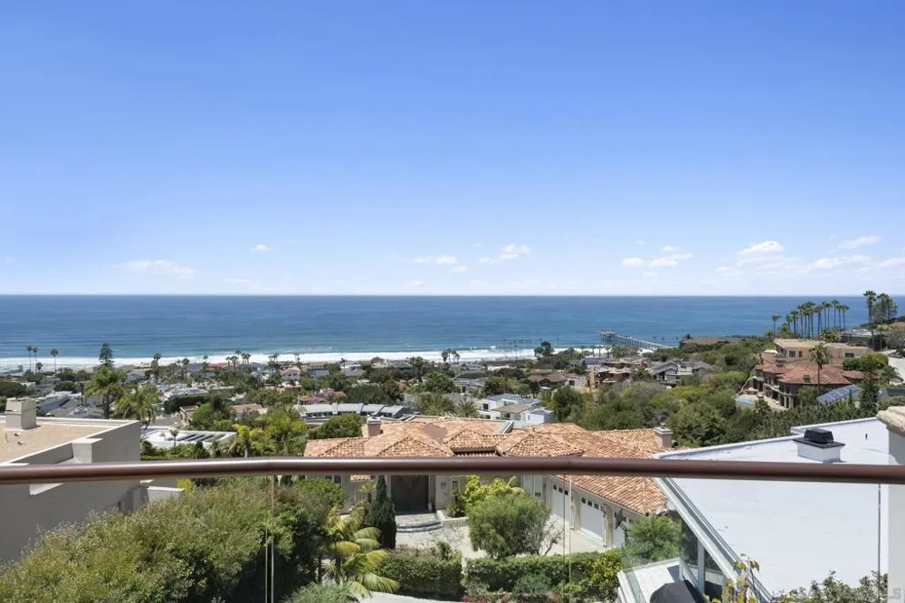 2516 Ruette Nicole La Jolla, CA 92037