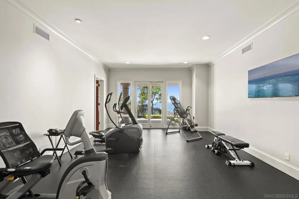 2516 Ruette Nicole La Jolla, CA 92037