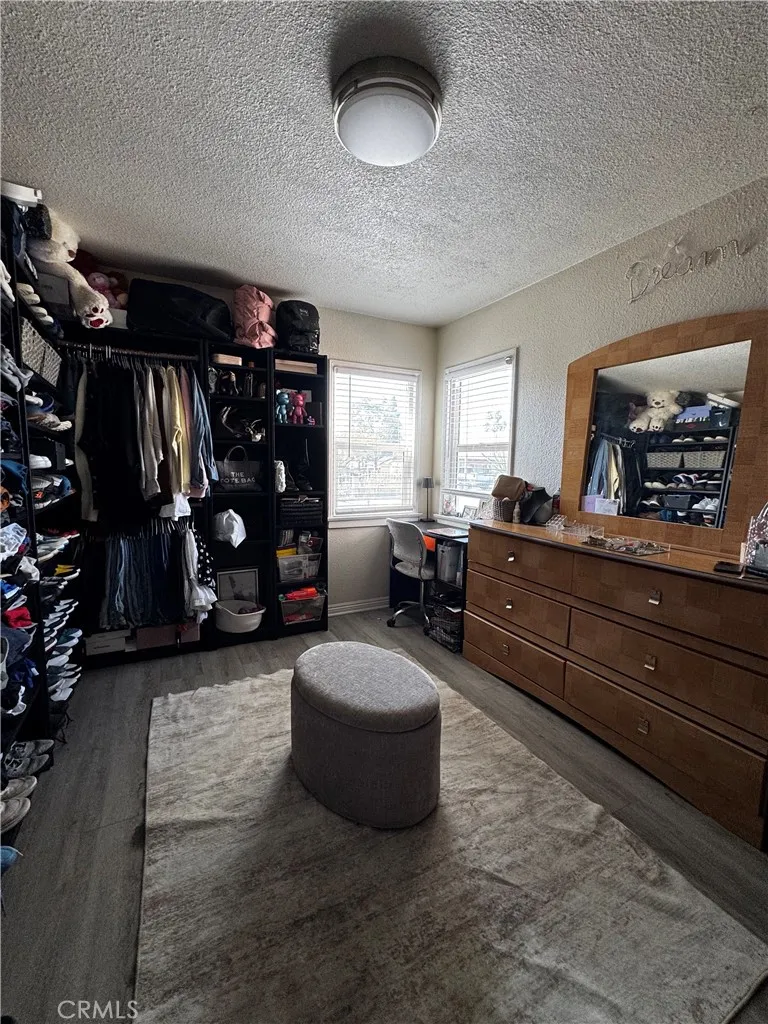 977 W Hays Banning, CA 92220