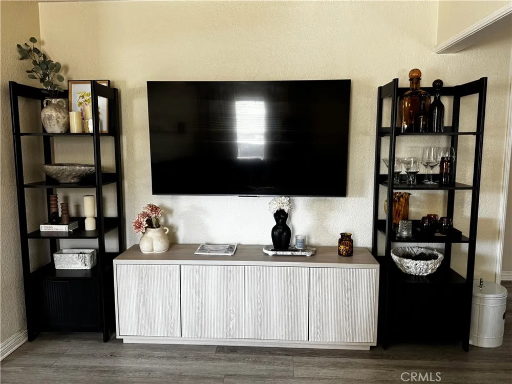 977 W Hays Banning, CA 92220