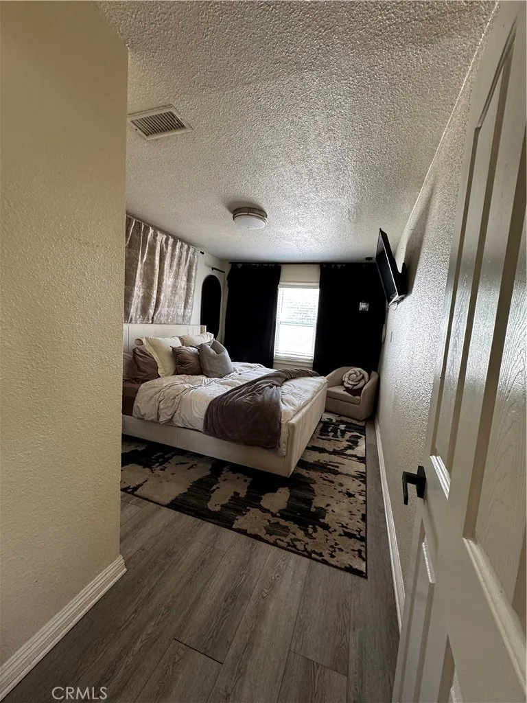 977 W Hays Banning, CA 92220