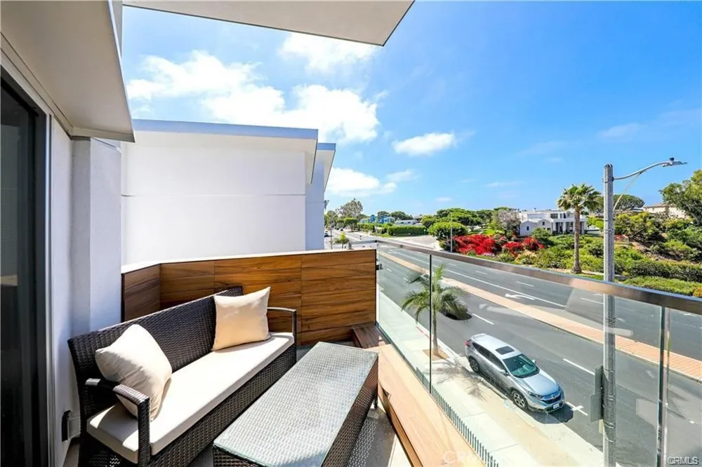 3920 E Coast Highway Corona del Mar, CA 92625
