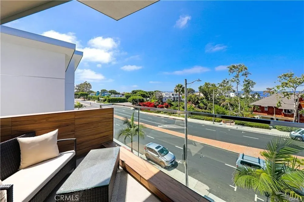 3920 E Coast Highway Corona del Mar, CA 92625