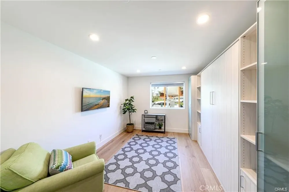 3920 E Coast Highway Corona del Mar, CA 92625
