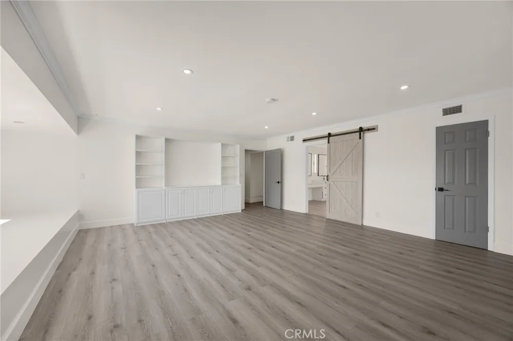 1025 Woodcrest Brea, CA 92821