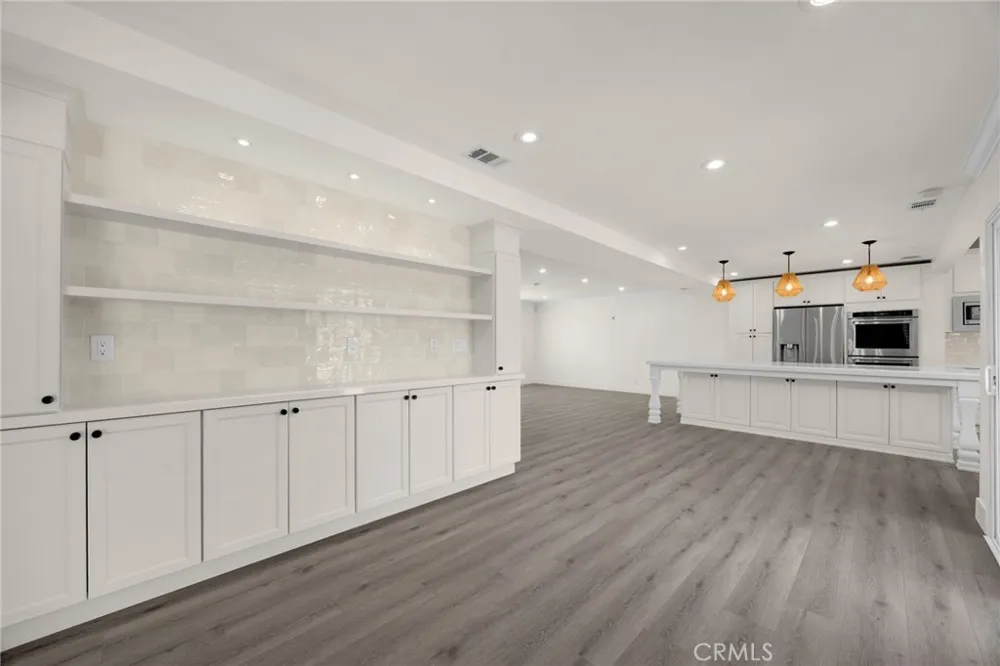 1025 Woodcrest Brea, CA 92821