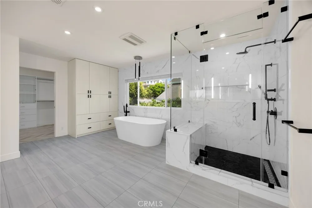 1025 Woodcrest Brea, CA 92821