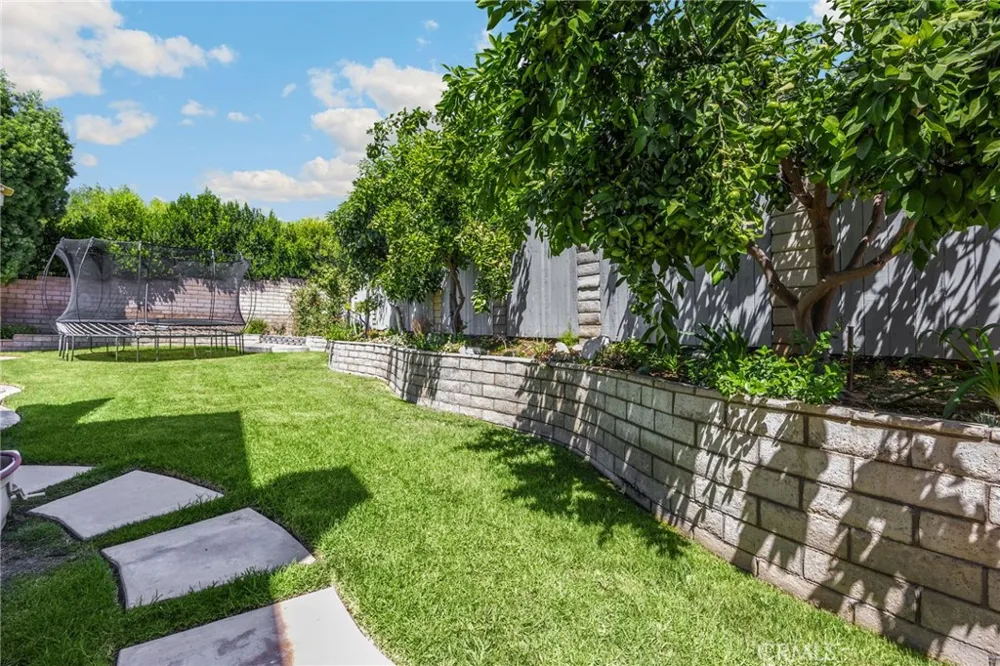 1025 Woodcrest Brea, CA 92821