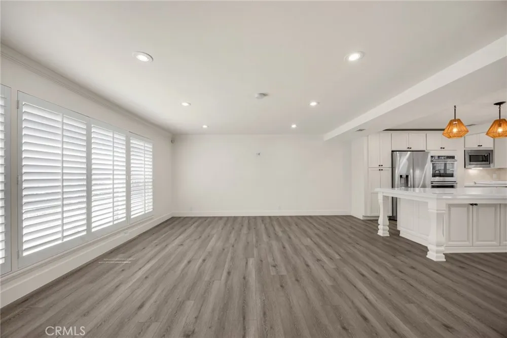 1025 Woodcrest Brea, CA 92821