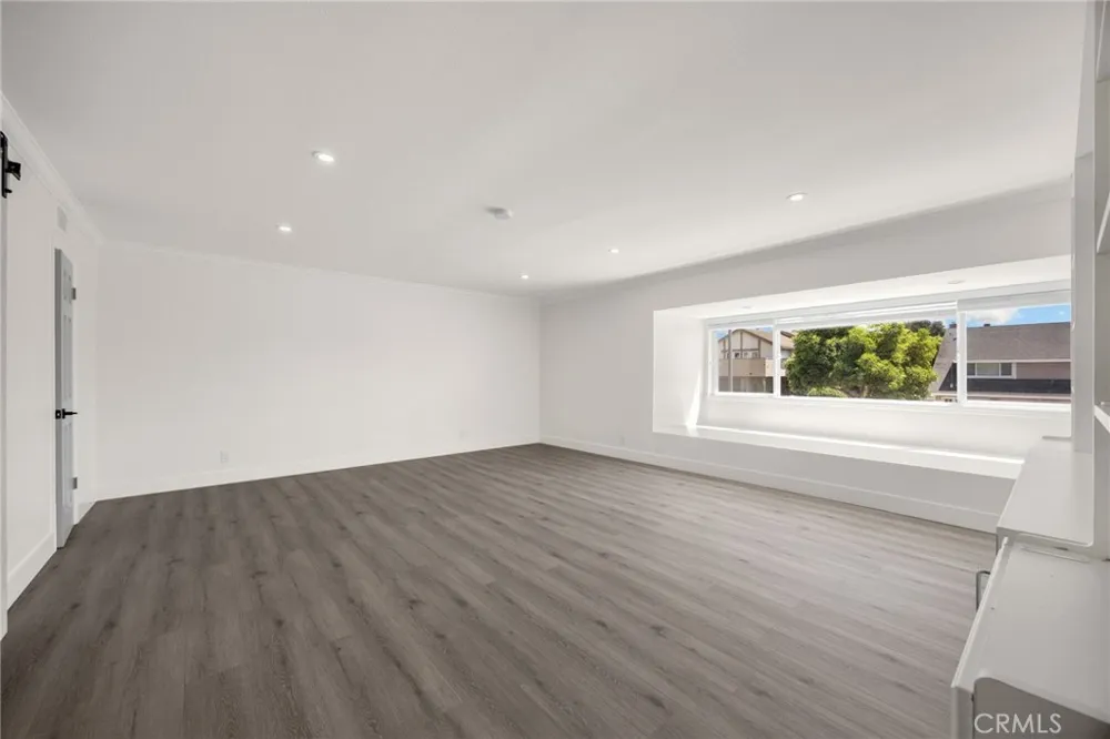 1025 Woodcrest Brea, CA 92821