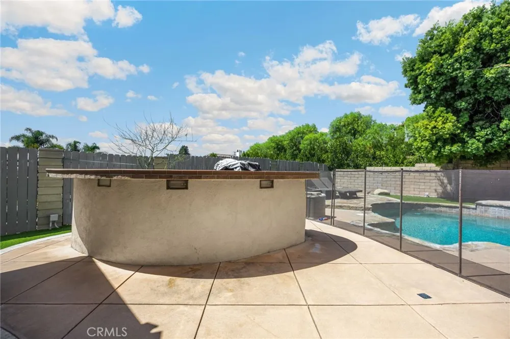 1025 Woodcrest Brea, CA 92821