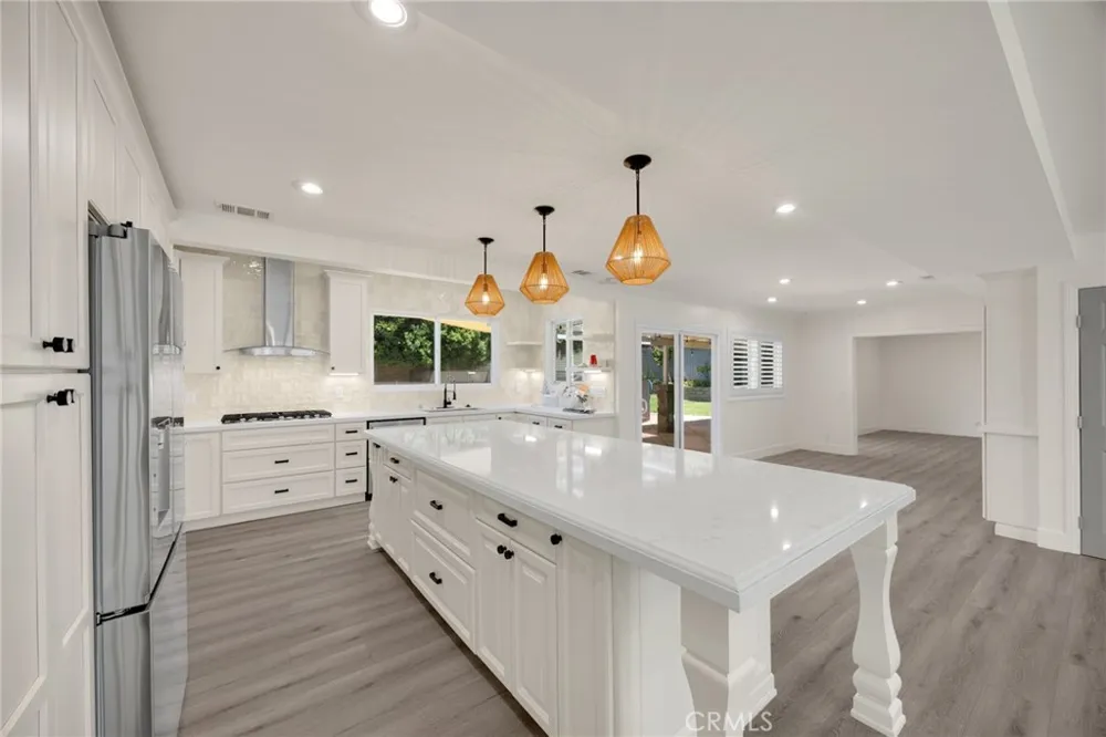1025 Woodcrest Brea, CA 92821