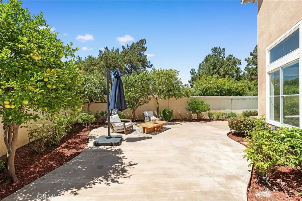37 Festivo Irvine, CA 92606