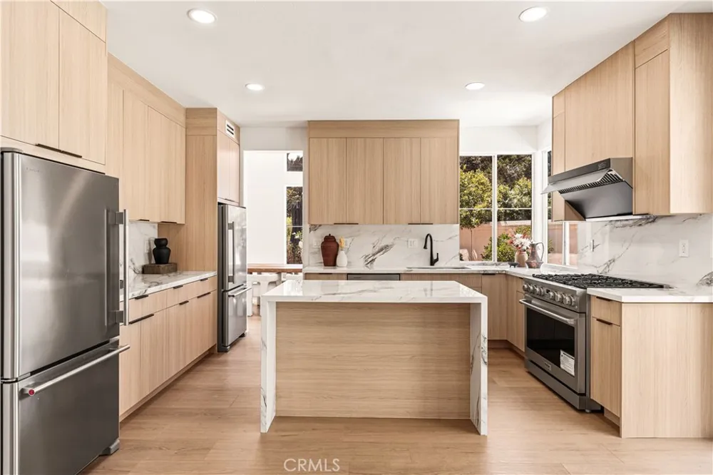 37 Festivo Irvine, CA 92606
