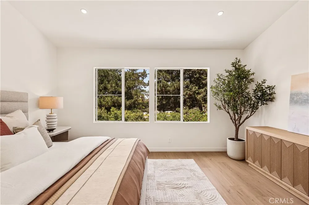 37 Festivo Irvine, CA 92606
