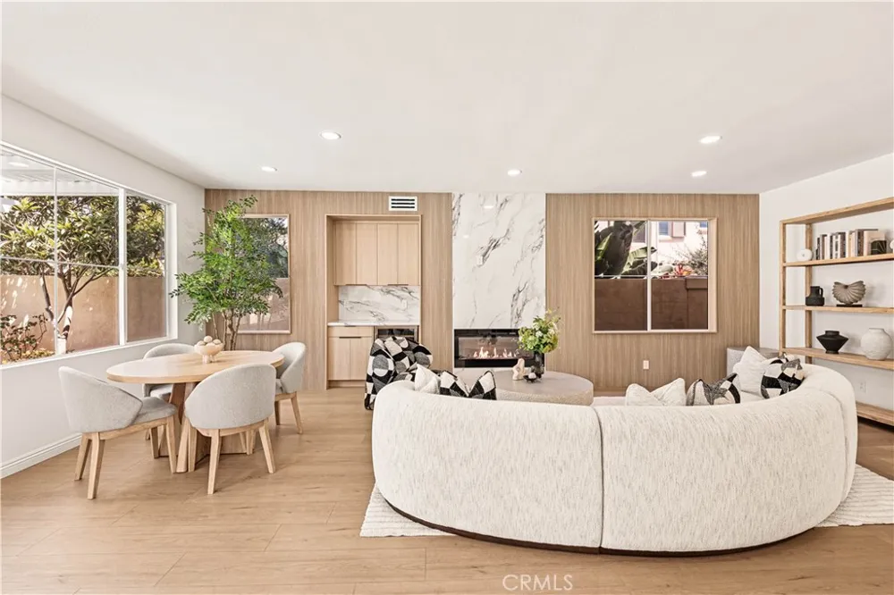 37 Festivo Irvine, CA 92606