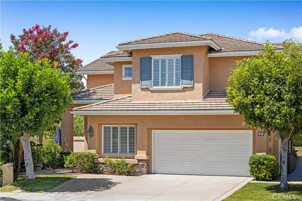 37 Festivo Irvine, CA 92606