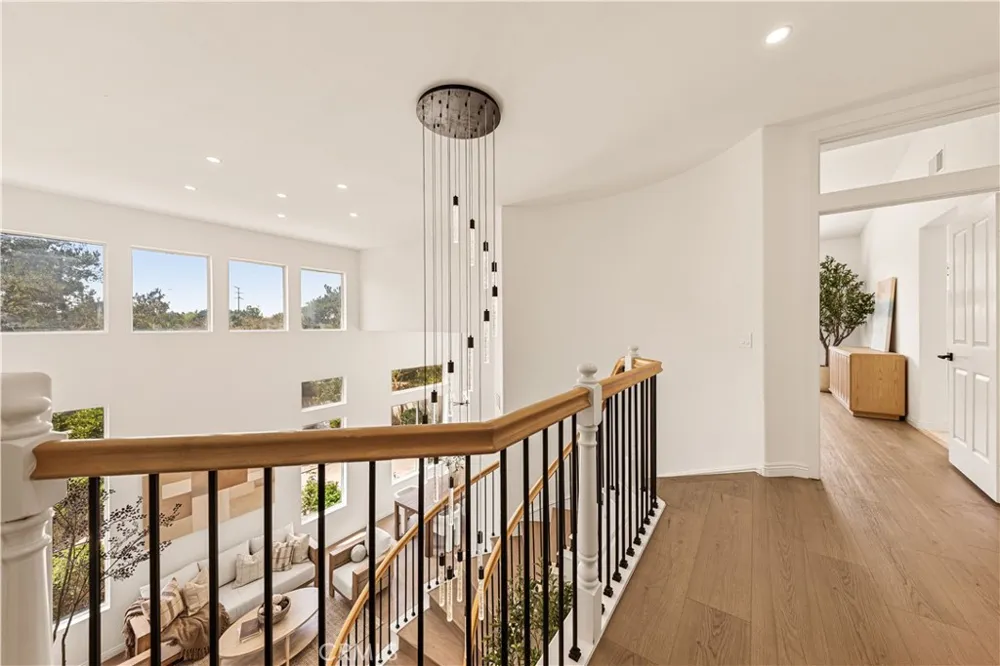37 Festivo Irvine, CA 92606