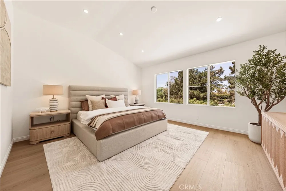 37 Festivo Irvine, CA 92606