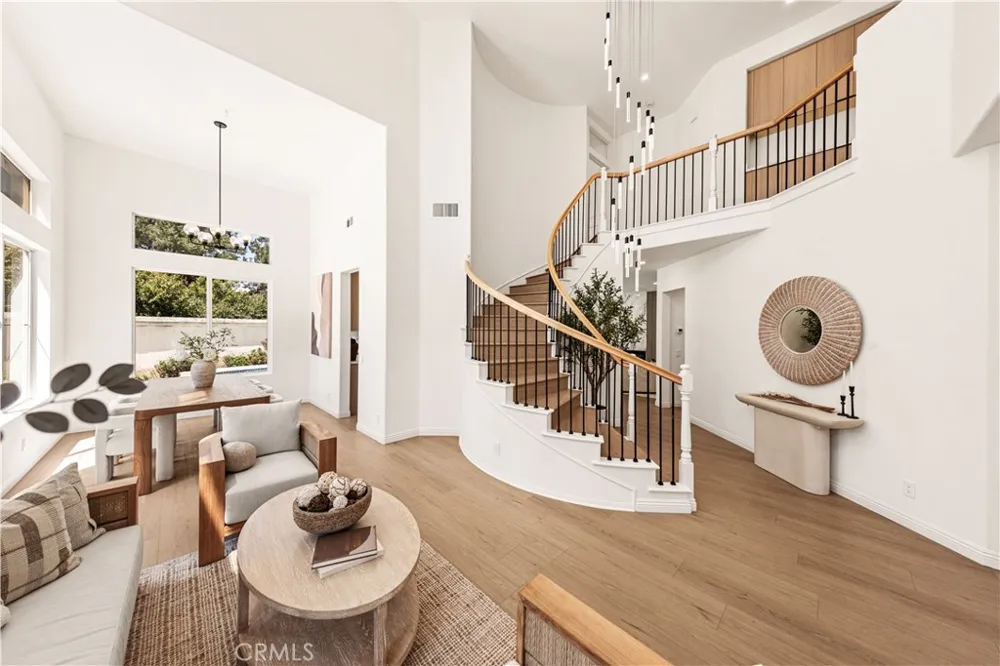 37 Festivo Irvine, CA 92606
