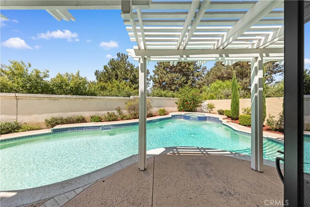 37 Festivo Irvine, CA 92606