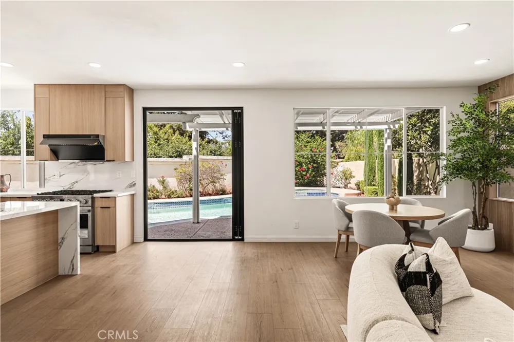 37 Festivo Irvine, CA 92606