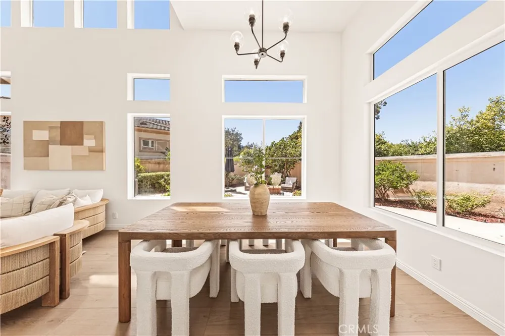 37 Festivo Irvine, CA 92606