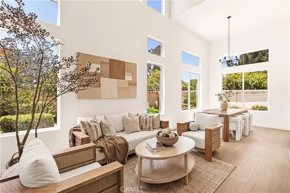 37 Festivo Irvine, CA 92606