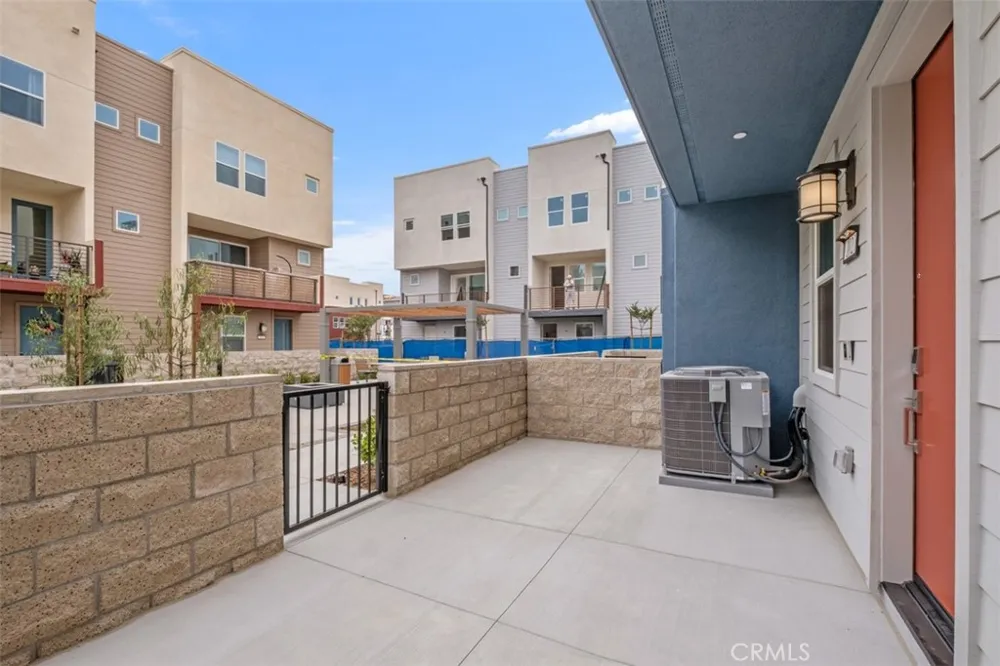 1637 W Lincoln Avenue #102 Anaheim, CA 92801