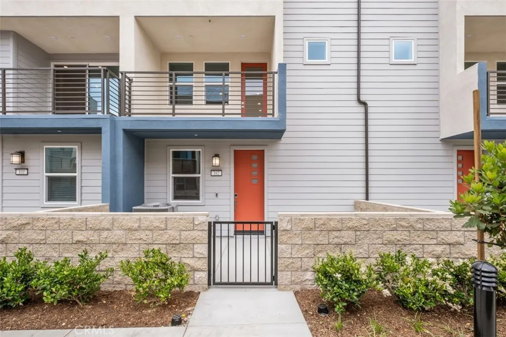 1637 W Lincoln Avenue #102 Anaheim, CA 92801