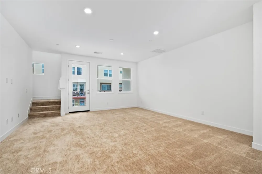 1637 W Lincoln Avenue #102 Anaheim, CA 92801
