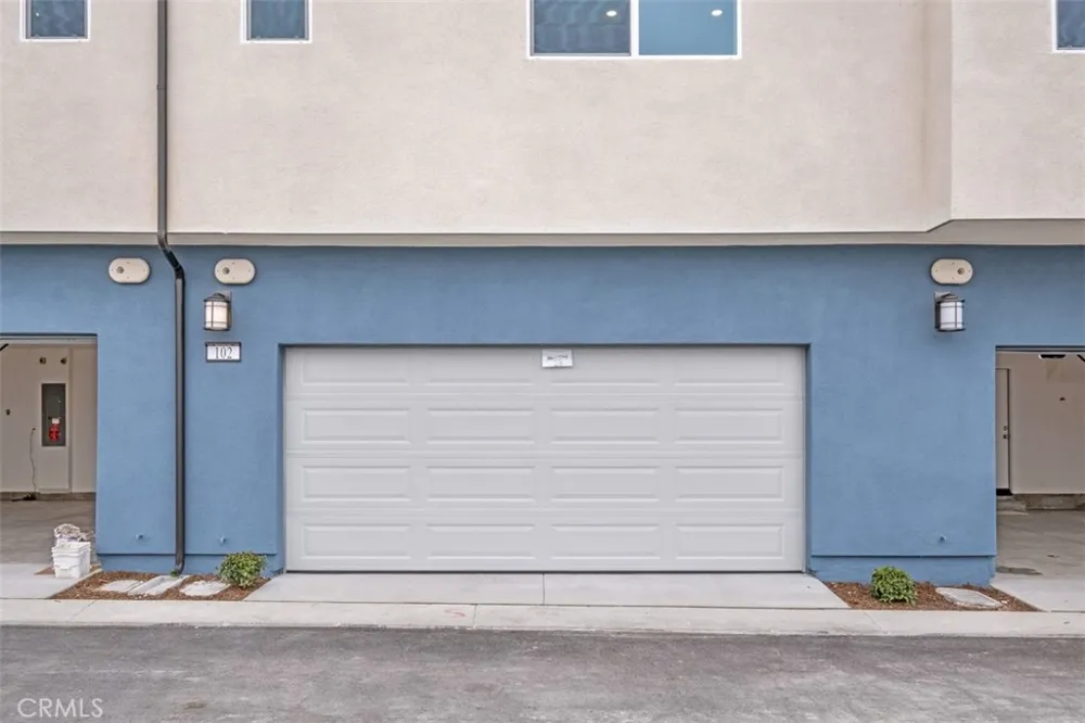 1637 W Lincoln Avenue #102 Anaheim, CA 92801