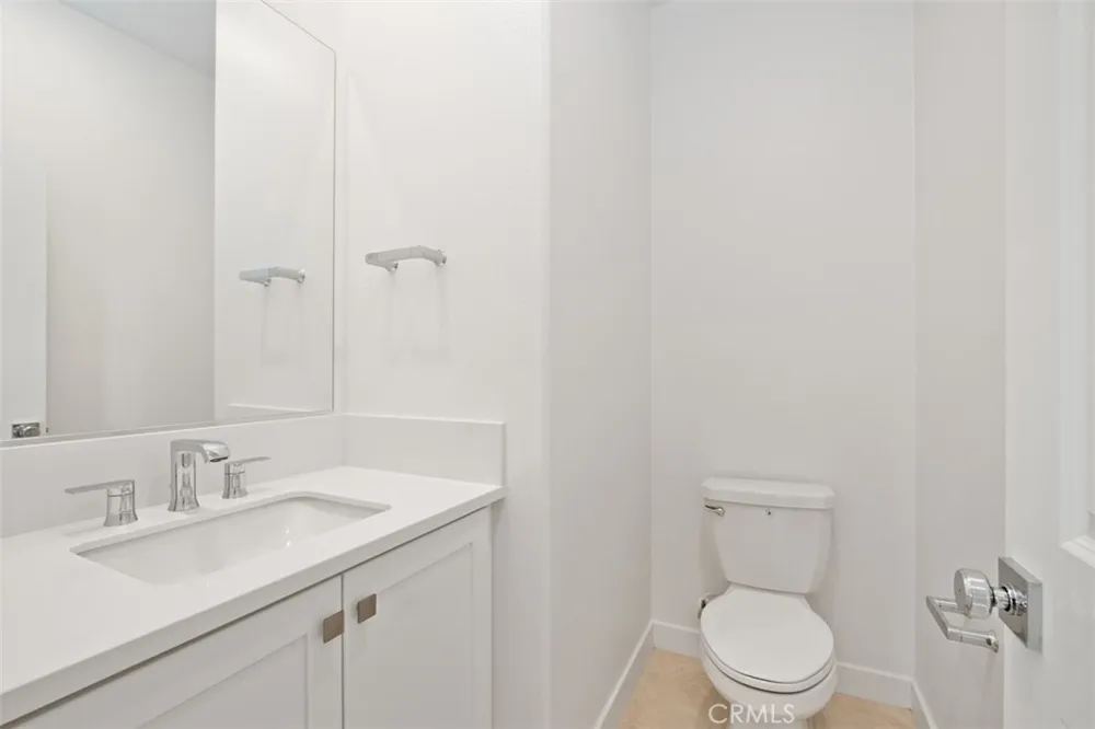 1637 W Lincoln Avenue #102 Anaheim, CA 92801