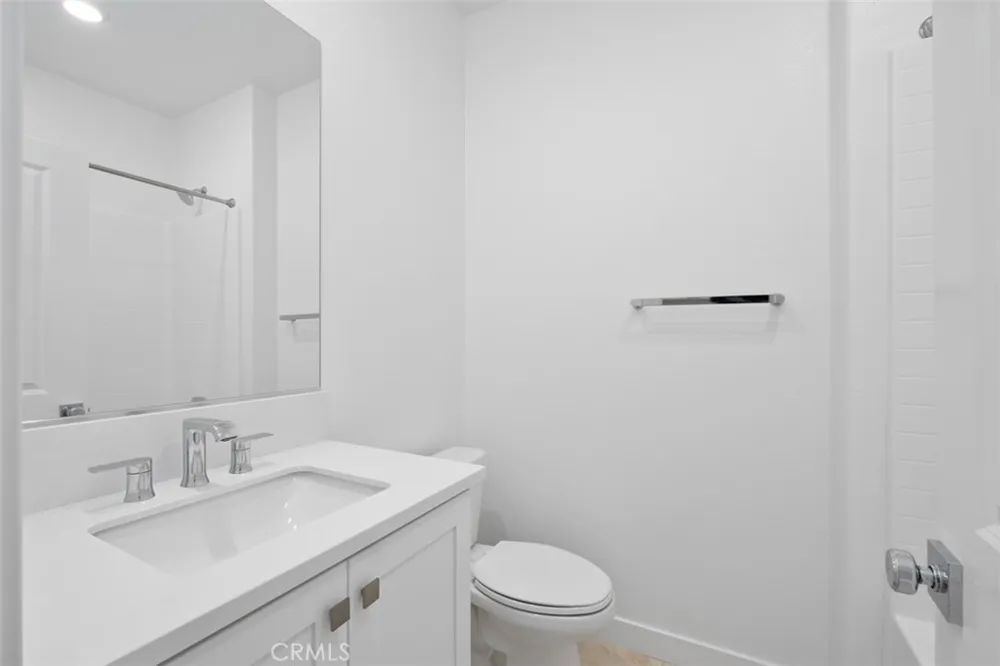 1637 W Lincoln Avenue #102 Anaheim, CA 92801