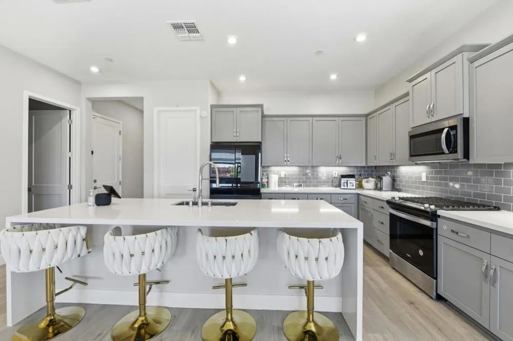 9060 Horvath Street Elk Grove, CA 95624