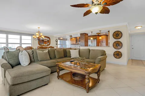 133 Pompano Beach Boulevard