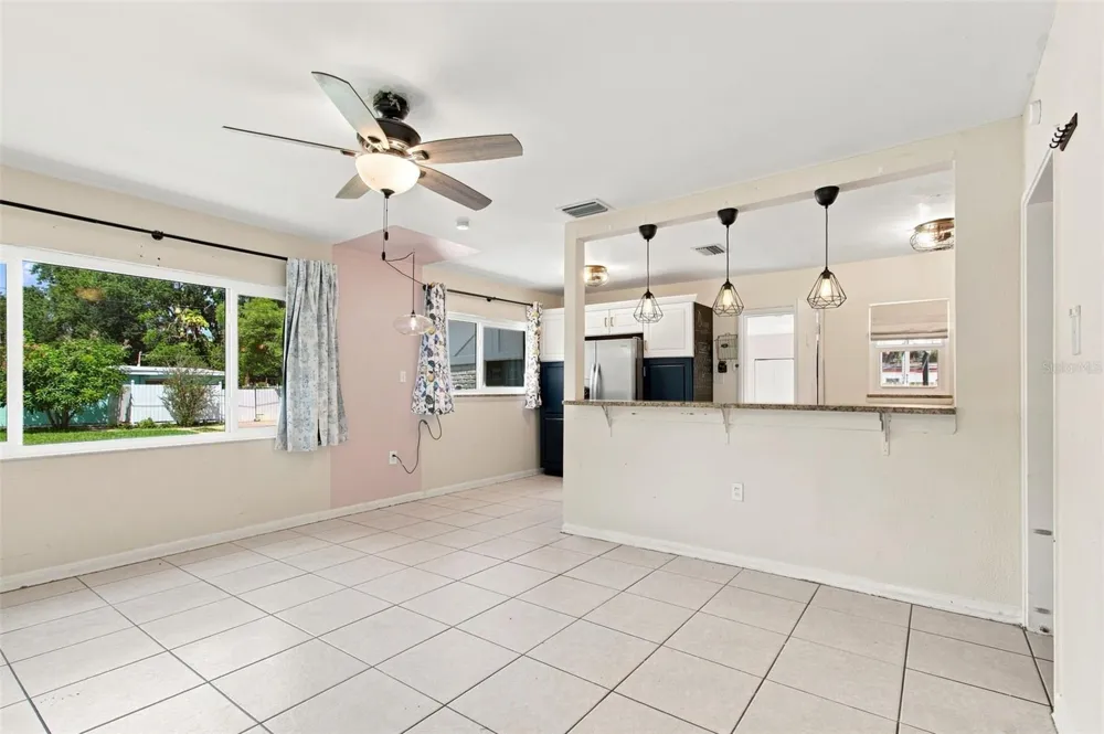 2002 E HAMILTON AVENUE Tampa, FL 33610