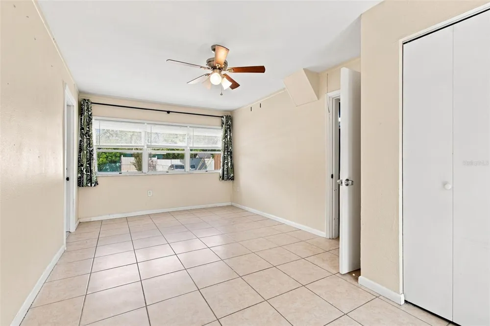 2002 E HAMILTON AVENUE Tampa, FL 33610