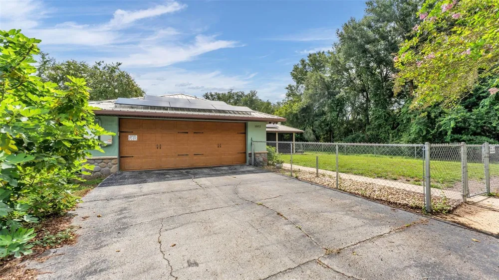 1002 W LAKE MARION ROAD Haines City, FL 33844
