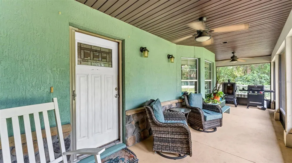 1002 W LAKE MARION ROAD Haines City, FL 33844