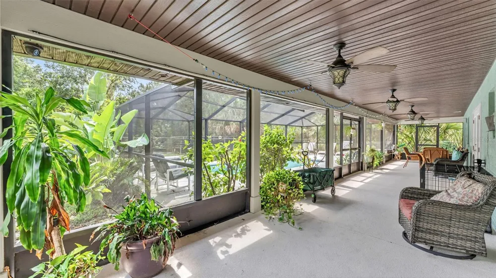1002 W LAKE MARION ROAD Haines City, FL 33844