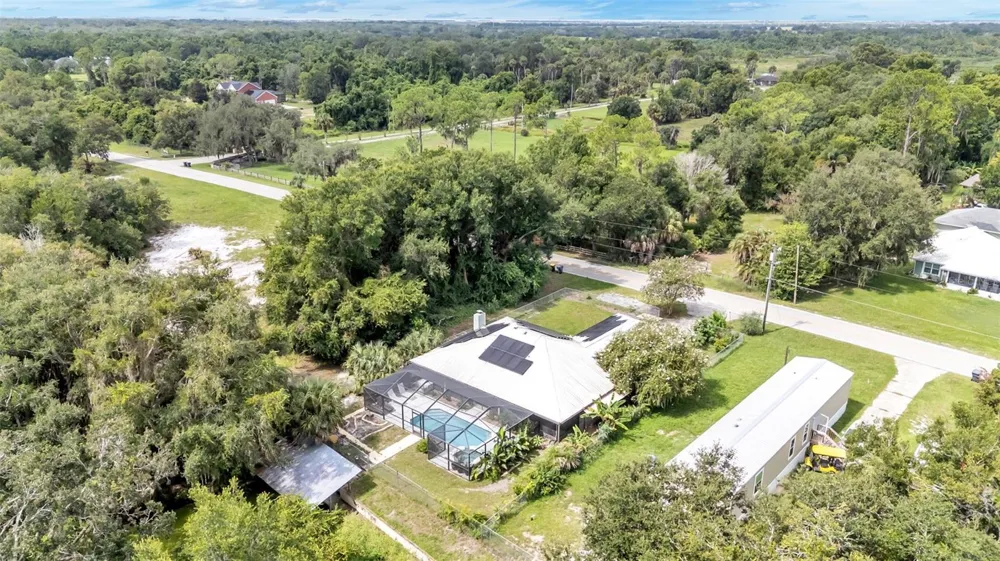 1002 W LAKE MARION ROAD Haines City, FL 33844
