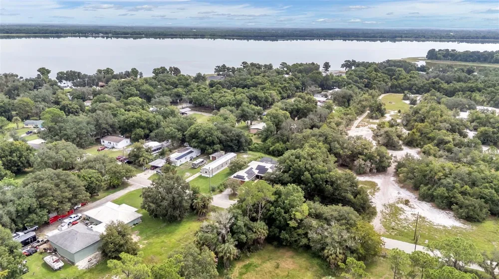 1002 W LAKE MARION ROAD Haines City, FL 33844